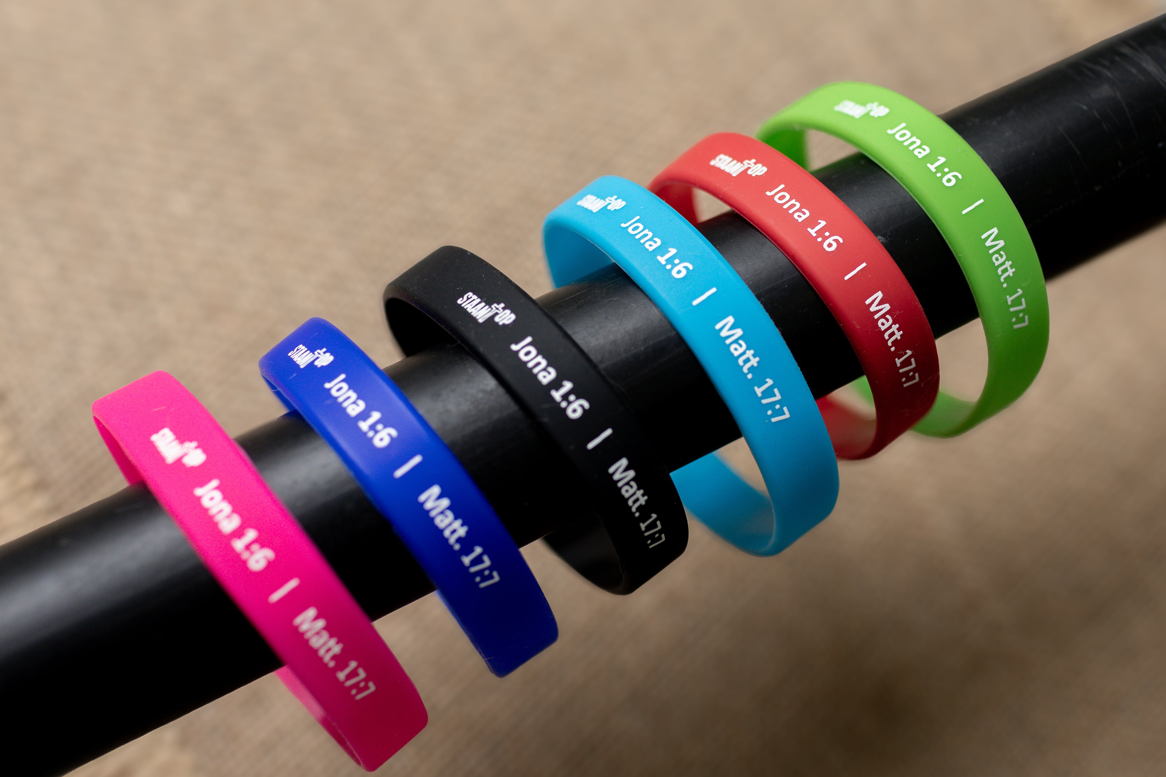Silicone Wristbands – “Staan Op” Bible Verse